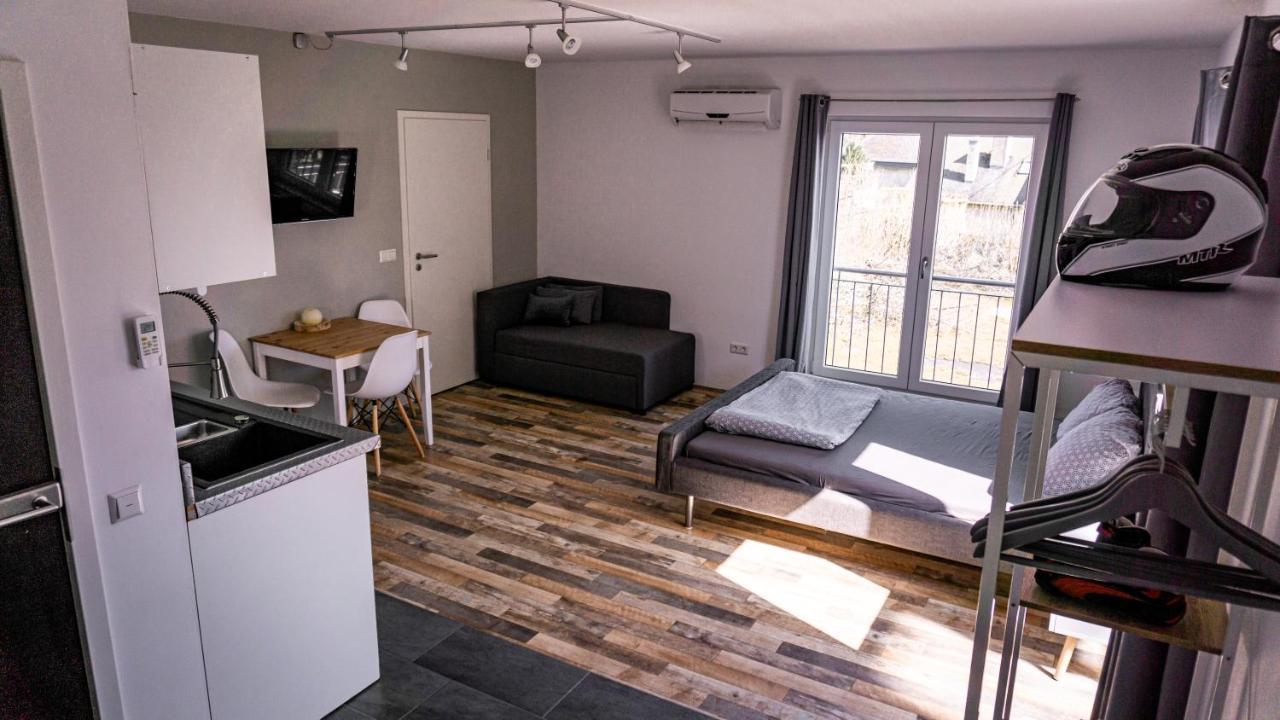 Racers Home Nuerburg Luaran gambar